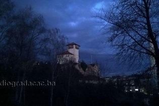 Večeras premijera teatarskog performansa “Buna i izdaja Zmaja od Bosne”