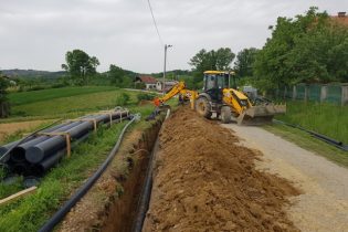 Vijeće ministara BiH: Više od 1,9 miliona eura granta za Projekt vodosnabdijevanja Gradačca