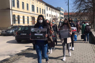 Mirna šetnja u znak sjećanja na žrtve genocida u Srebrenici