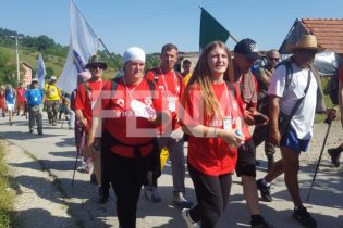 Svi učesnici ‘Marša mira’ stigli u Potočare, nije bilo odustajanja