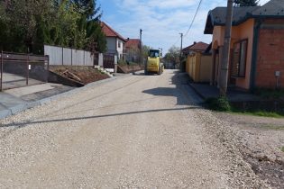 Počela sanacija i rehabilitacija lokalnih cesta u Gradačcu