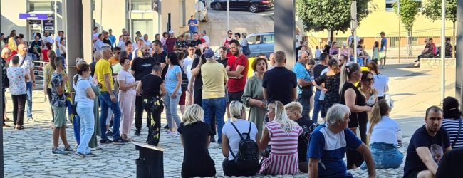 Mirni protest građana Gradačca zbog stalnih poskupljenja