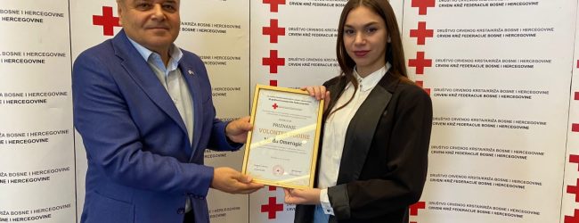 Maida Omeragić dobitnica priznanja “Volonter godine” Crvenog križa FBiH