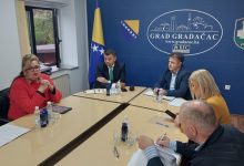 U Gradačcu održan sastanak nevladinih organizacija u BiH koje vode „Sigurne kuće“