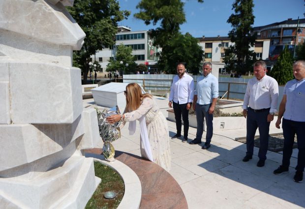 Ministrica Dizdarević: Realizacija Projekta mapiranja šehidskih mezara počinje iz Gradačca