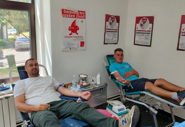 Crveni križ organizovao akciju dobrovoljnog darivaja krvi