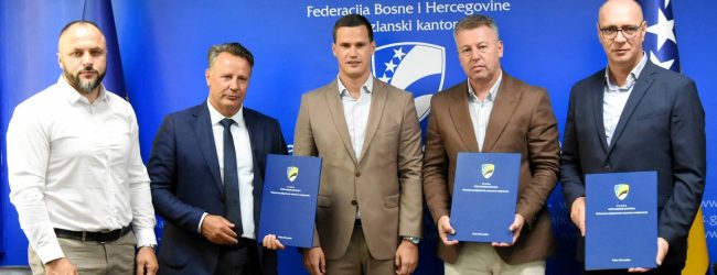 VLADA TK – POTPISAN UGOVOR: 6,9 miliona KM za vodosnabdijevanje Gradačca