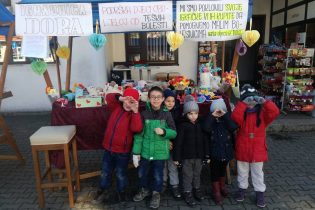 Djeca prodaju najdraže igračke i prikupljaju pomoć porodici Mehmedović