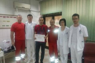 Zoran Matkić donirao EKG aparat Domu zdravlja u Gradačcu