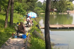 Na jezeru Vidara održano Federalno takmičenje u ribolovu