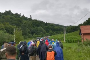 Marš mira: Dolinom grobnica ka planini Udrč