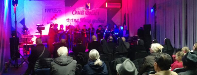 Petnaesti put održan Božićni koncert u Gradačcu