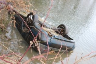 Otkriven počinioc saobraćajne nezgode iz 2015. godine u Gradačcu – Auto potopio u jezeru Vidara