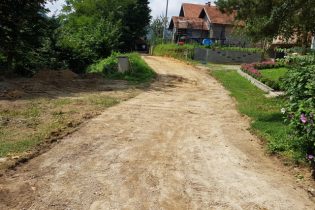 Počela rekntrukcija lokalnog puta u naselju Durakovići