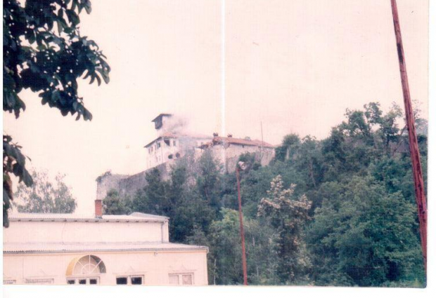 18. juna 1992. godine je raketiran centar Gradačca