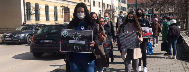 Mirna šetnja u znak sjećanja na žrtve genocida u Srebrenici