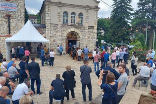 FOTO/VIDEO: Posvećena župna crkva Sv. Marka u Gradačcu