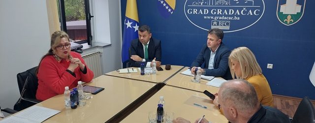 U Gradačcu održan sastanak nevladinih organizacija u BiH koje vode „Sigurne kuće“