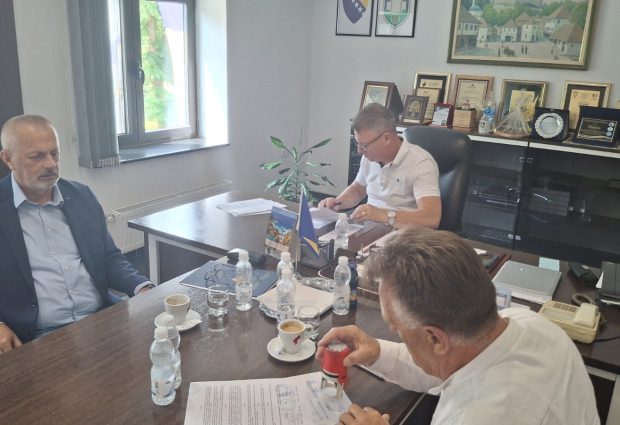 U GRADAČCU POTPISNA ČETIRI UGOVORA SA FEDERALNIM MINISTARSTVOM PROSTORNOG UREĐENJA