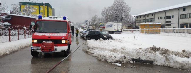 Gradski štab CZ Gradačac: Klizište u ulici Šehitluci, ispumpavanje vode u ulici Željeznička
