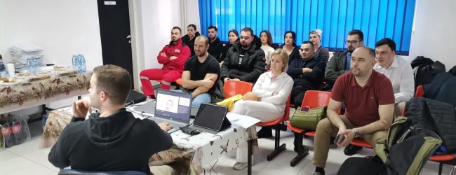 Dom zdravlja Gradačac: Održana edukacija iz oblasti procjene i zbrinjavanja životno ugroženog djeteta