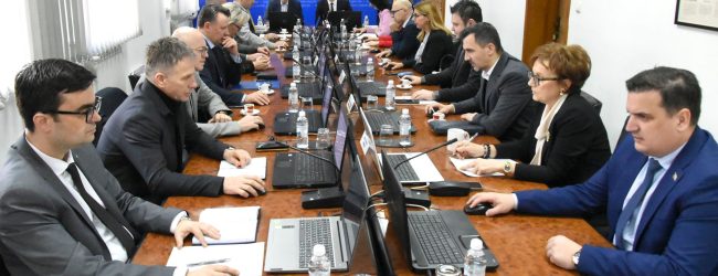 Centru za socijalni rad Gradačac 85.000 KM iz Programa jednokratnih novčanih pomoći TK