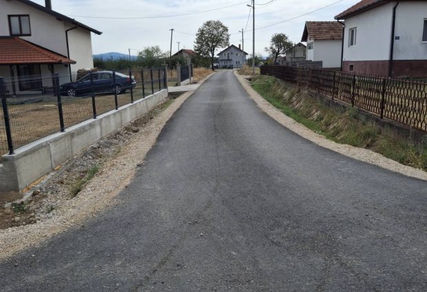 Nastavljena rekonstrukcija puteva