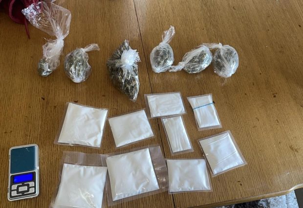 Uprava policije MUP TK – Pronađena veća količina opojne droge i novac, lice iz Gradačca predato Tužilaštvu